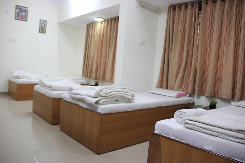 Sohum Habitat Goregaon Exhibition Centre Hotel Bombay Esterno foto
